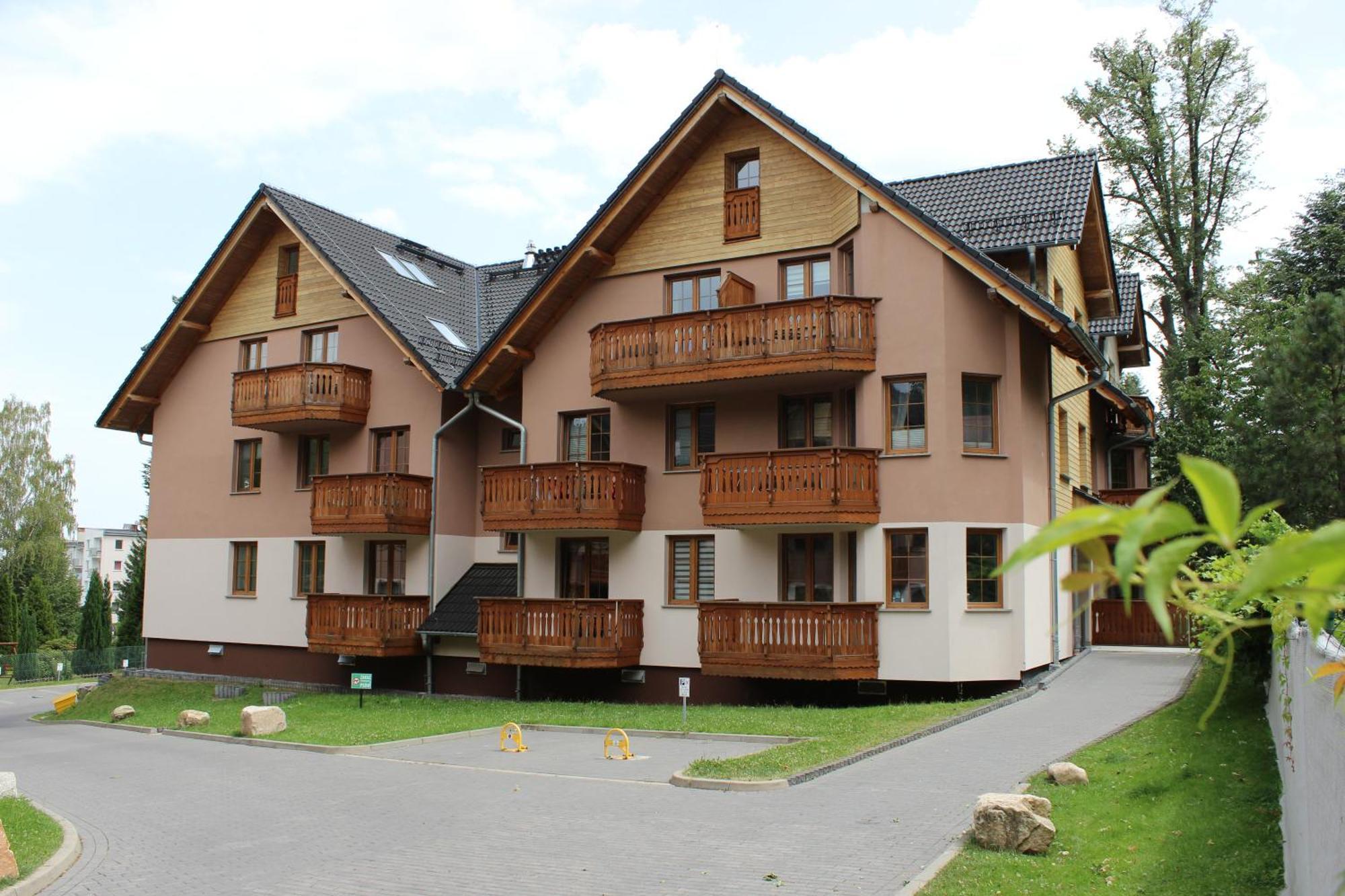 Apartament Blisko Centrum Z Garazem Karpacz Exterior foto